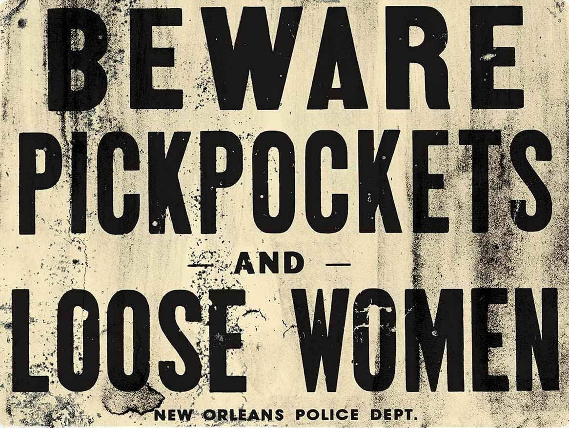 KoneFeco Tin Sign Vintage Chic - Home Decor New Orleans ulasan dan harga
