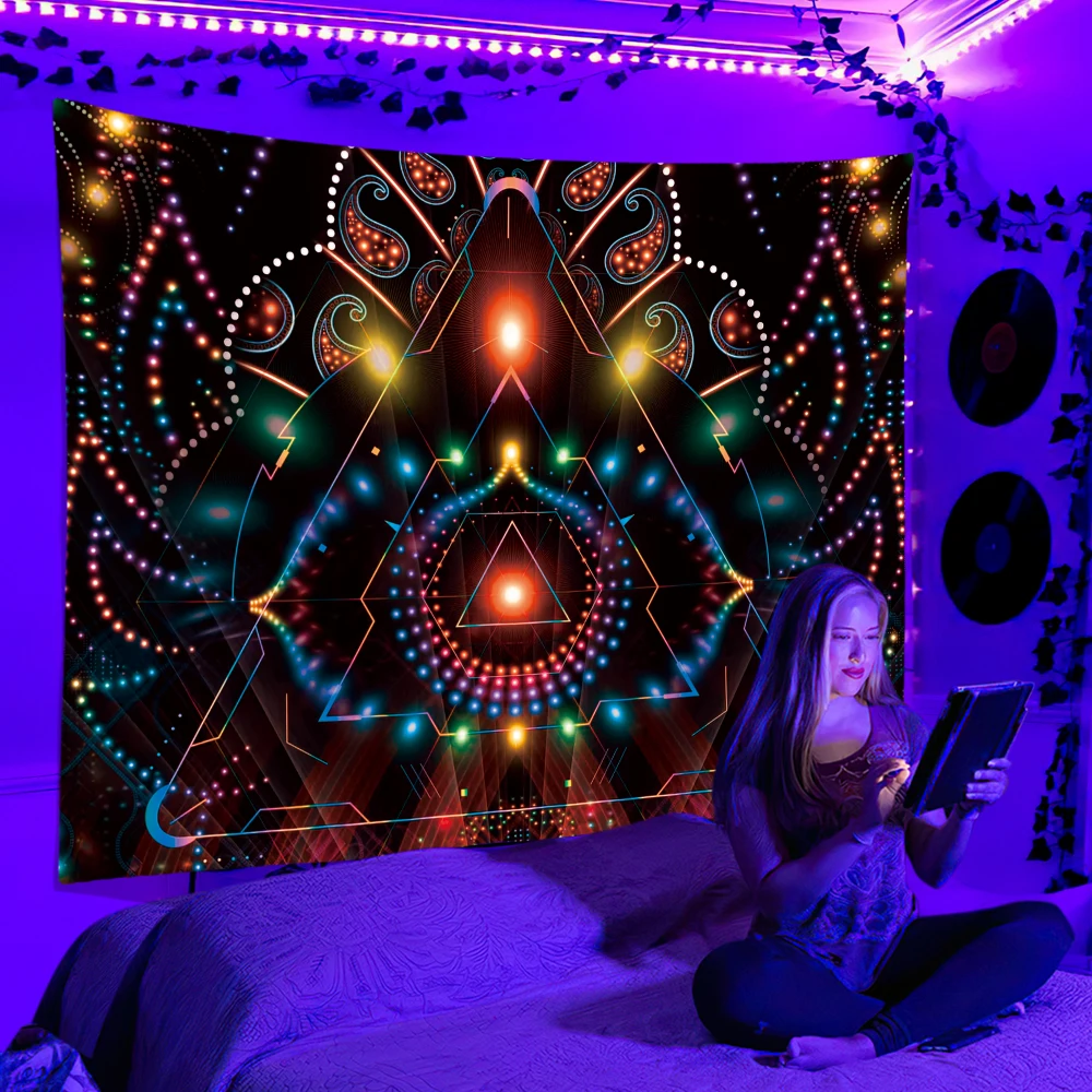 Black Light Tapestry UV Reacti - Aesthetic Tapestry ulasan dan harga